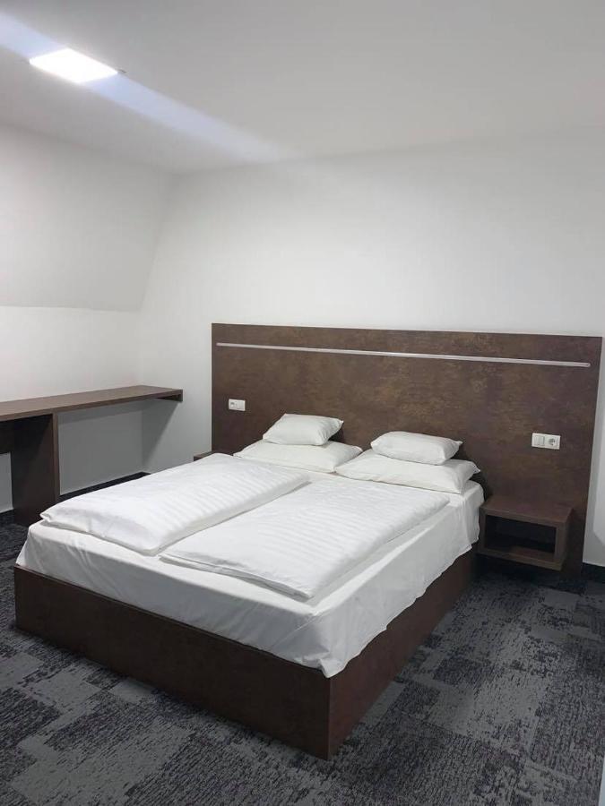 Hotel Zodiaco Szekszárd Værelse billede